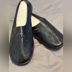 D.taLO Womens Mandala Cutout Faux Leather Loafers Flats Shoes Black EUR 41